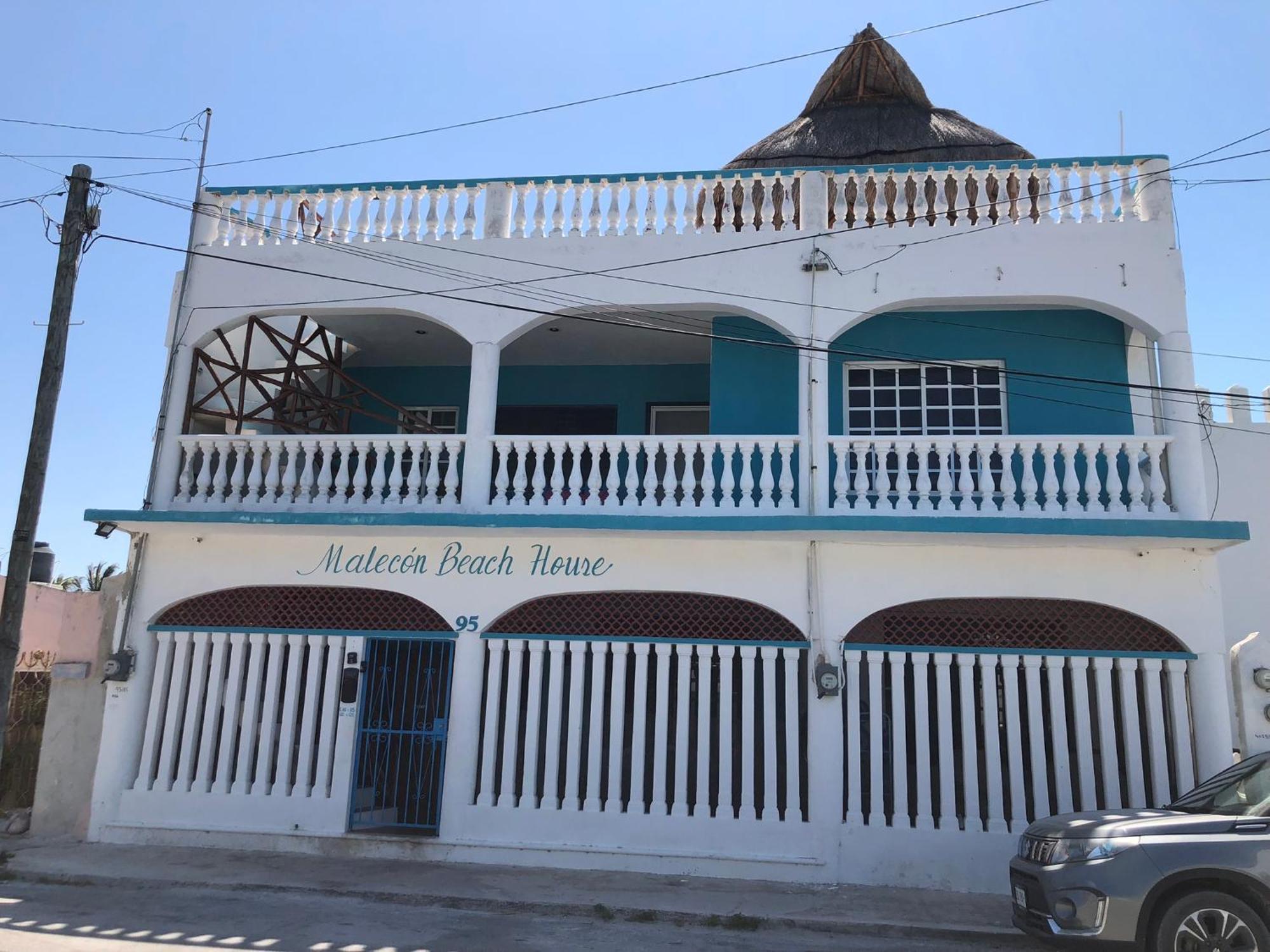 Malecon Beach House In Progreso 1 Block From Beach Esterno foto
